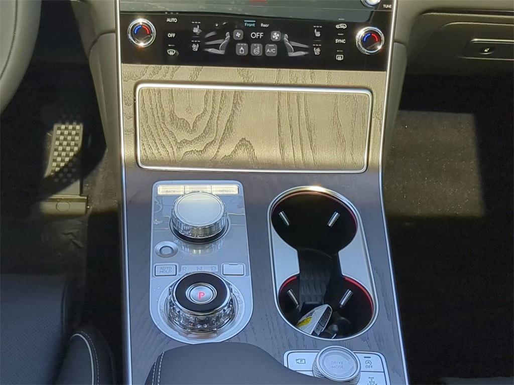 new 2025 Genesis GV80 car, priced at $82,789