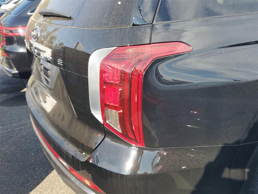 used 2024 Hyundai Palisade car, priced at $35,774