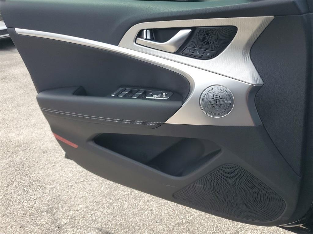 new 2026 Genesis G70 car, priced at $52,310