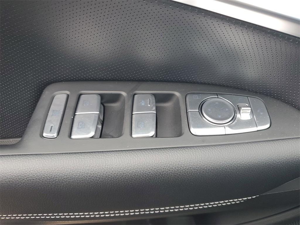 new 2026 Genesis G70 car, priced at $52,310