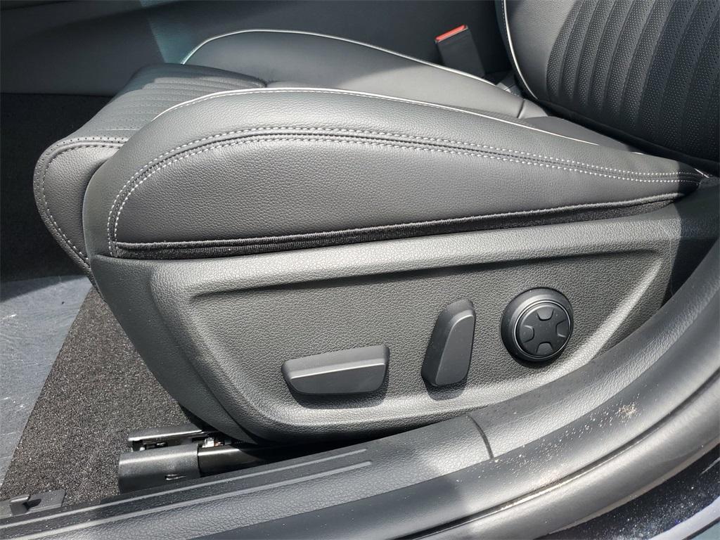 new 2026 Genesis G70 car, priced at $52,310