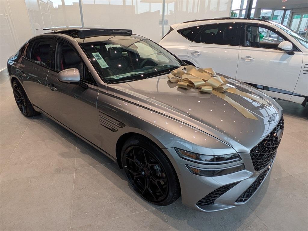new 2025 Genesis G80 car, priced at $79,200
