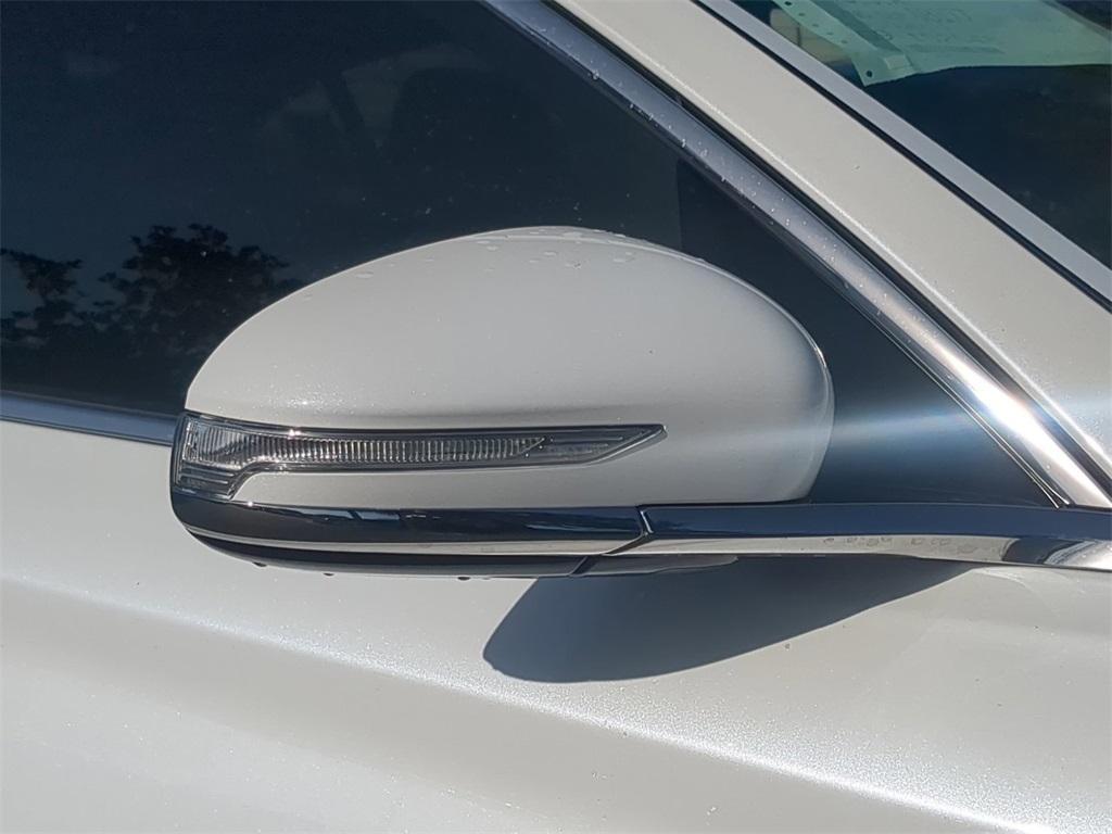 new 2025 Genesis G70 car