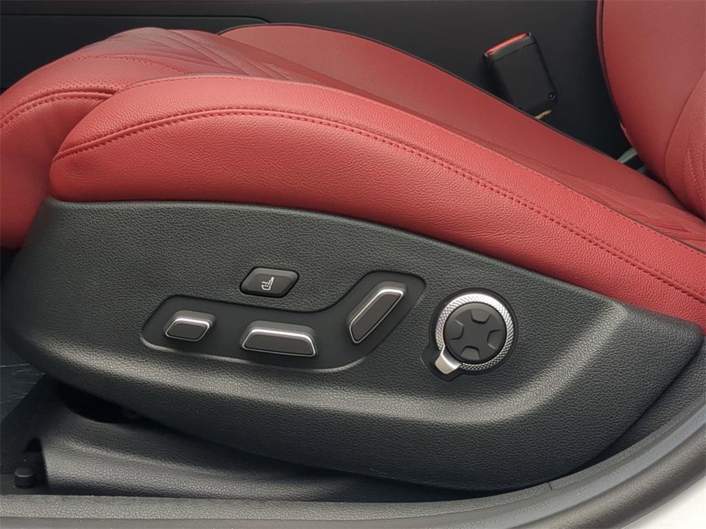 new 2025 Genesis G80 car, priced at $70,665
