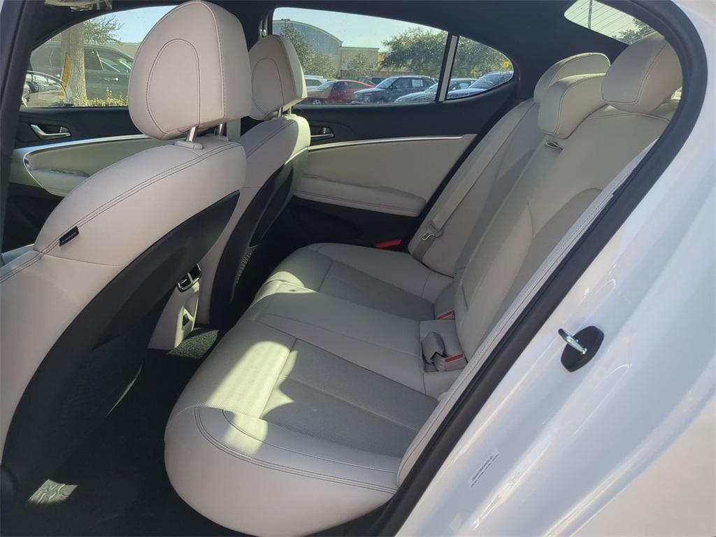 new 2025 Genesis G70 car, priced at $43,250