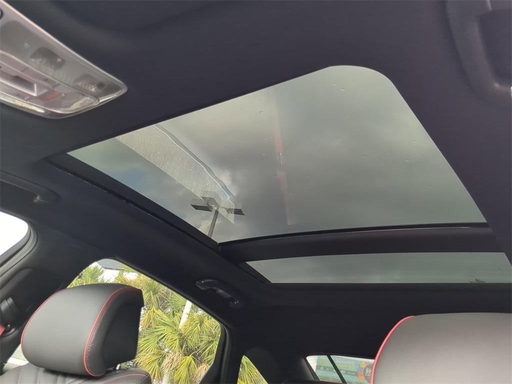 new 2025 Genesis G80 car, priced at $70,525