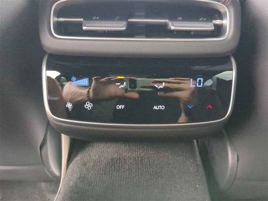 new 2025 Genesis G80 car, priced at $70,525