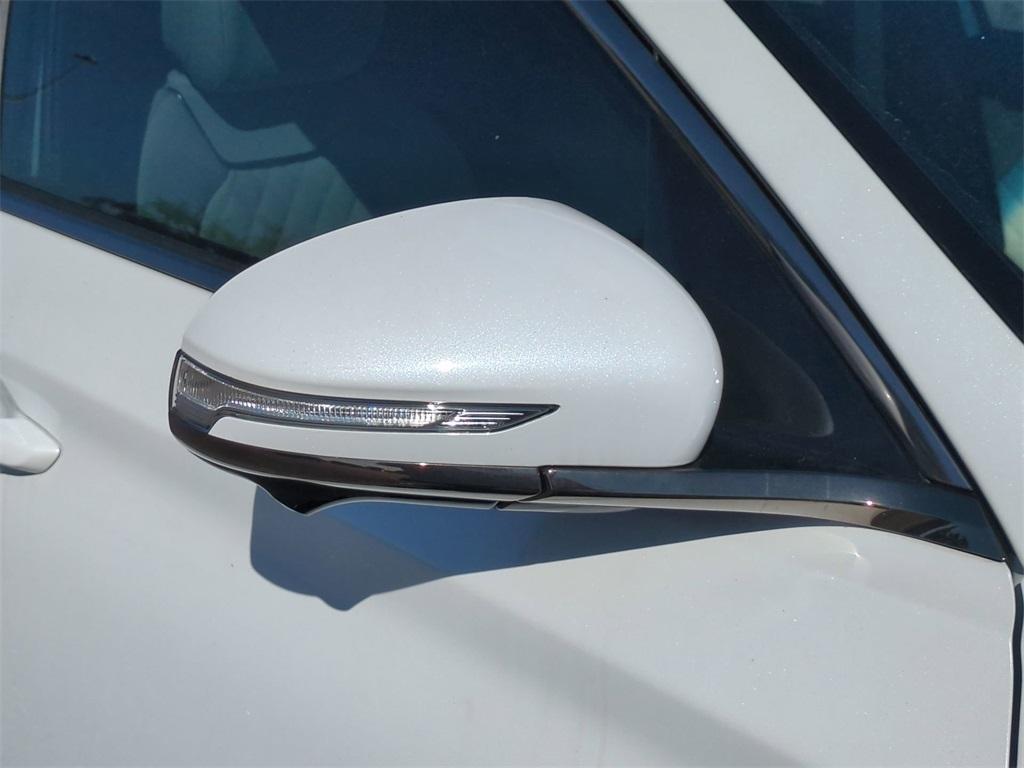 new 2025 Genesis G70 car, priced at $57,175