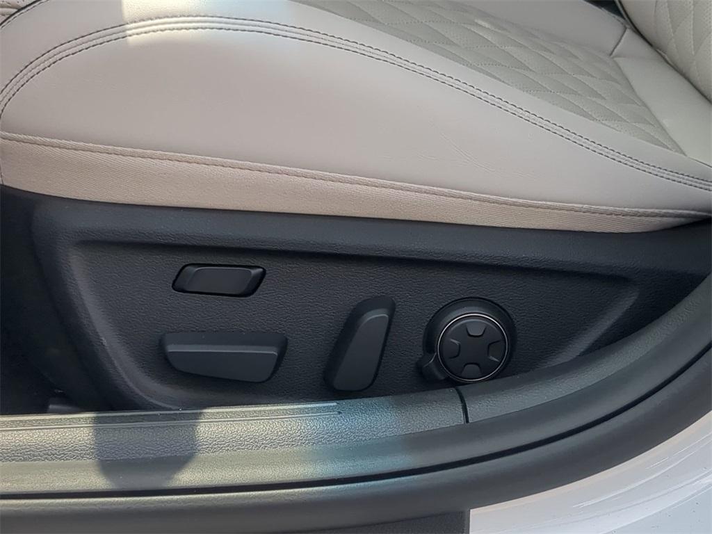 new 2025 Genesis G70 car, priced at $57,335