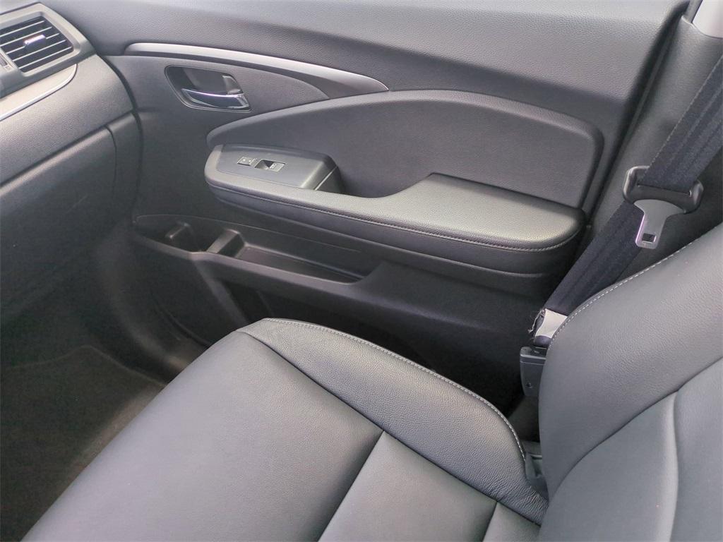 used 2022 Honda Pilot car, priced at $34,500