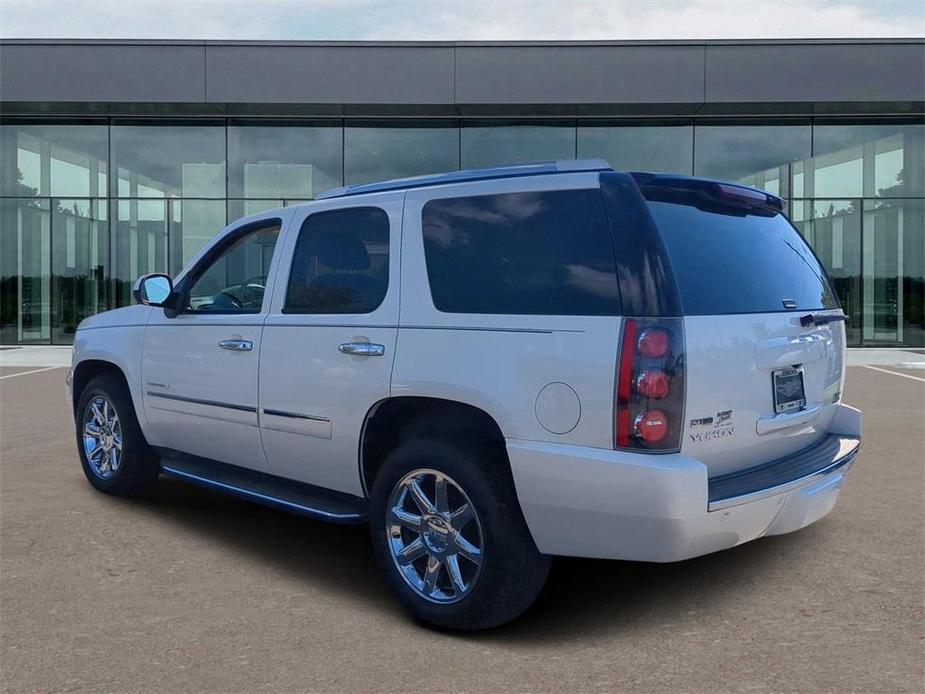 used 2011 GMC Yukon car, priced at $15,413