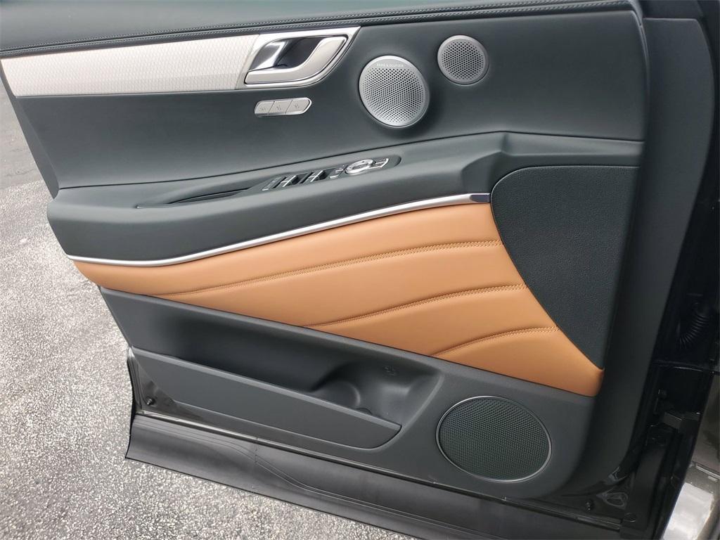 new 2025 Genesis GV80 car, priced at $82,845