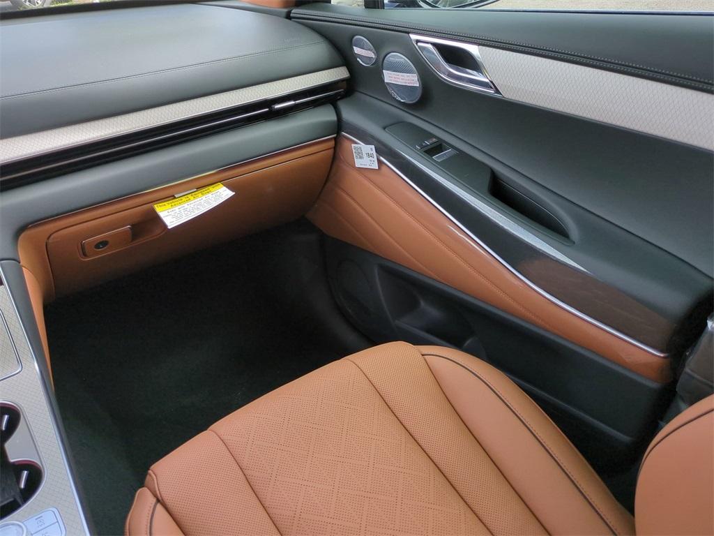 new 2025 Genesis GV80 car, priced at $76,725