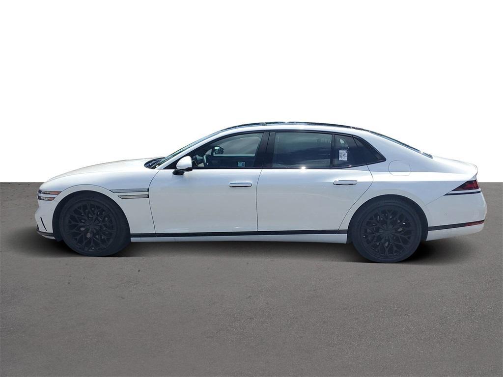 new 2025 Genesis G90 car, priced at $102,245