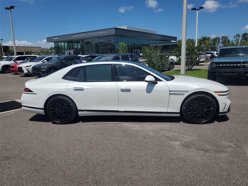 new 2025 Genesis G90 car, priced at $102,245