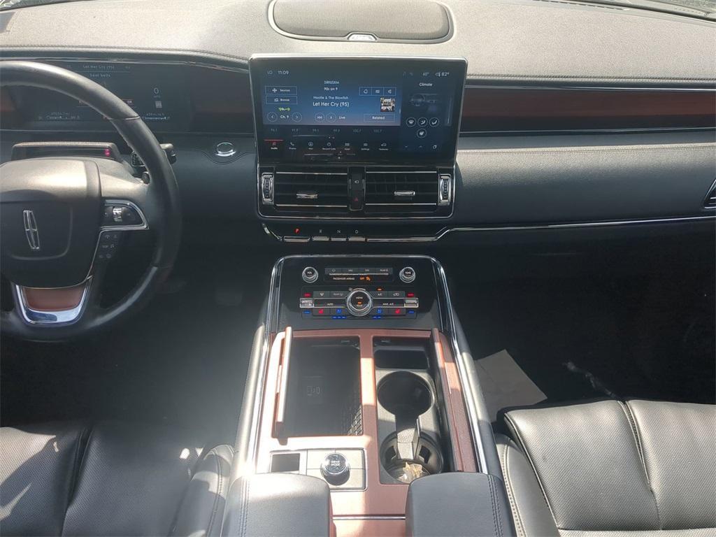 used 2024 Lincoln Navigator car, priced at $59,918