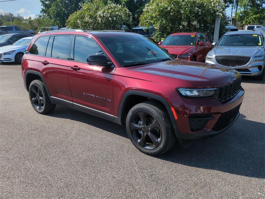 used 2024 Jeep Grand Cherokee car, priced at $34,795
