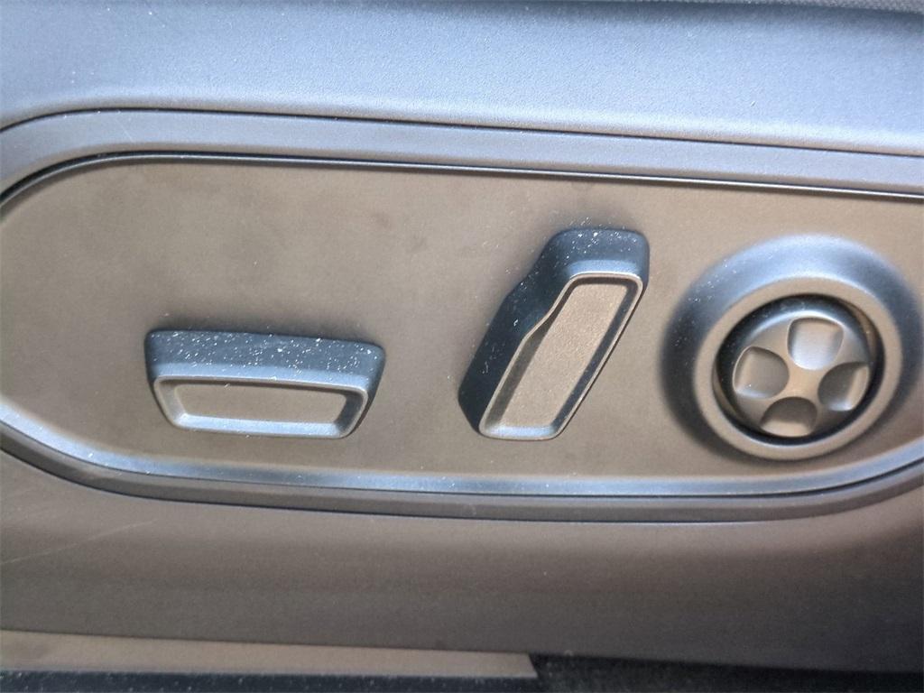 used 2024 Jeep Grand Cherokee car, priced at $34,795
