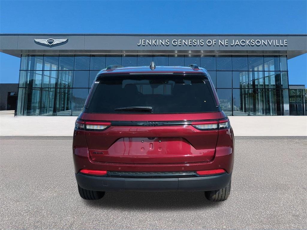 used 2024 Jeep Grand Cherokee car, priced at $32,000
