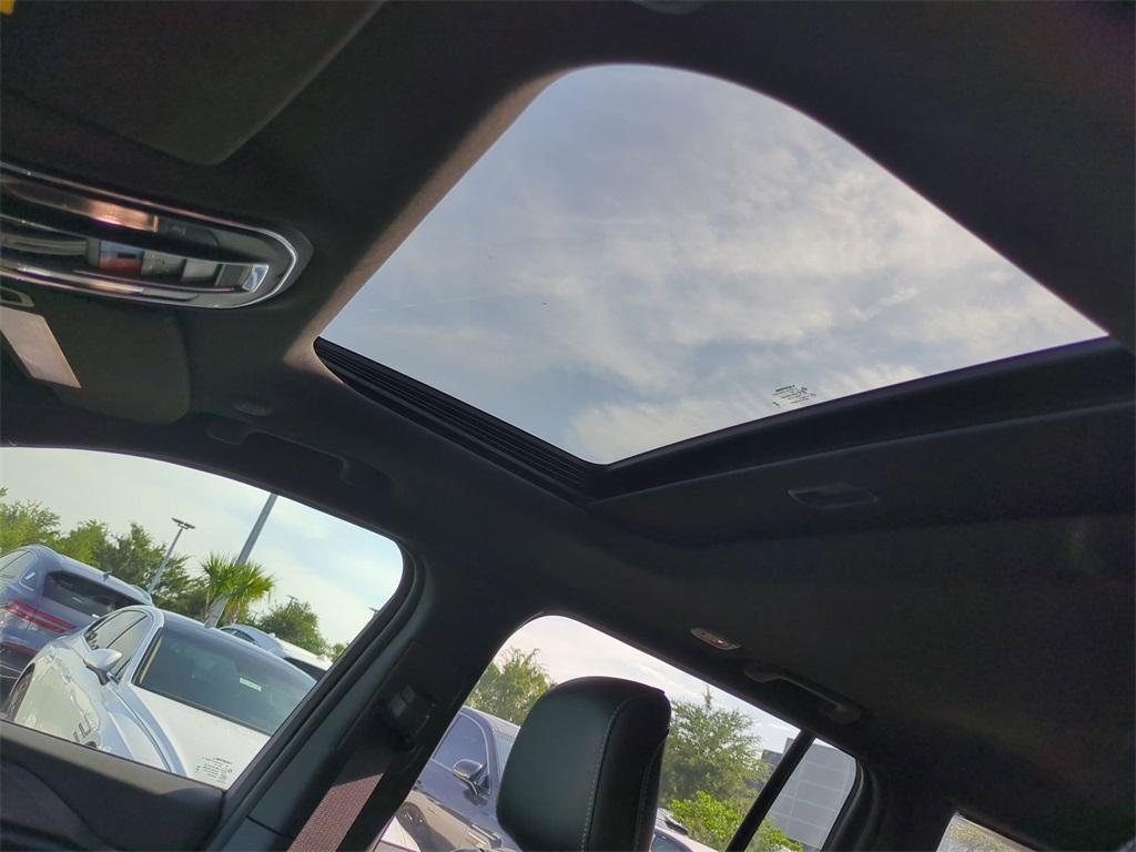 used 2024 Jeep Grand Cherokee car, priced at $34,795
