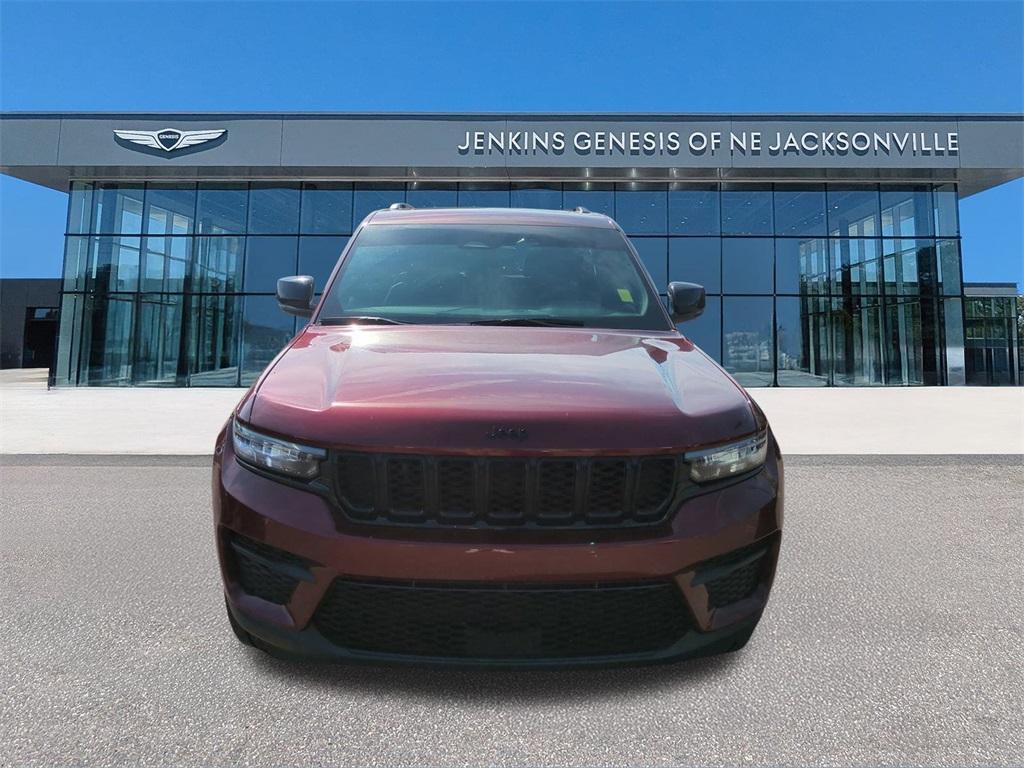 used 2024 Jeep Grand Cherokee car, priced at $32,000