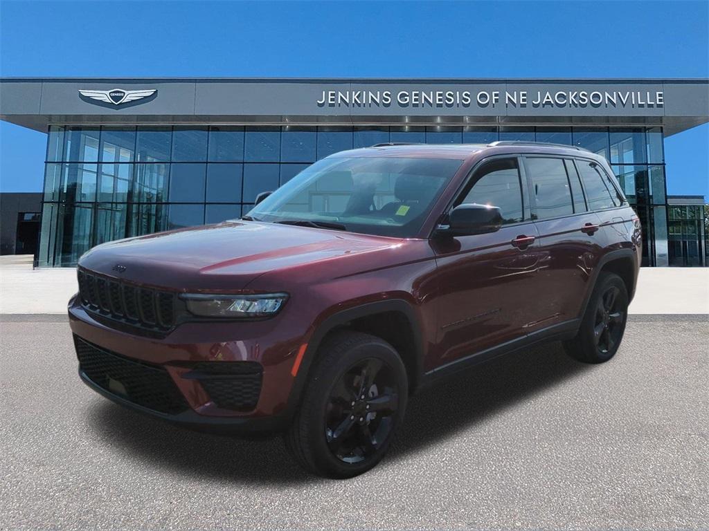 used 2024 Jeep Grand Cherokee car, priced at $32,000