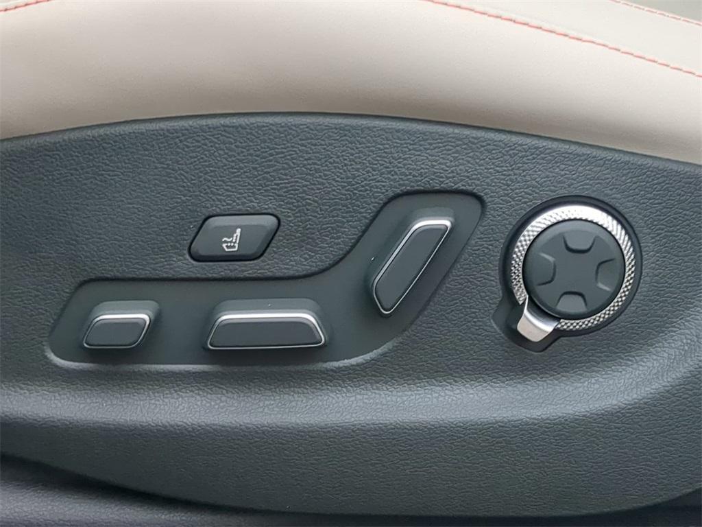 new 2025 Genesis GV80 Coupe car, priced at $88,505