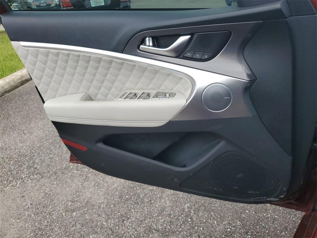 new 2025 Genesis G70 car, priced at $59,910