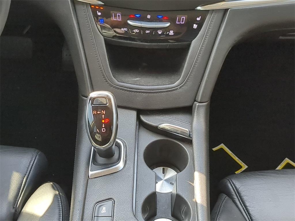 used 2017 Cadillac XT5 car, priced at $19,999