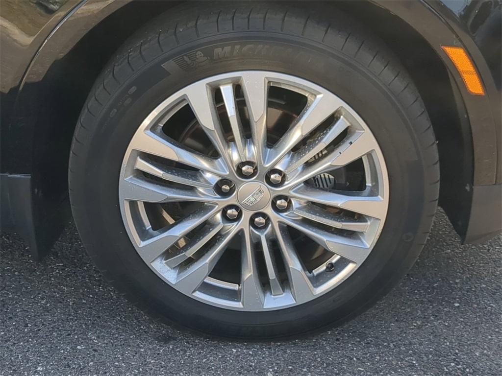 used 2017 Cadillac XT5 car, priced at $19,999