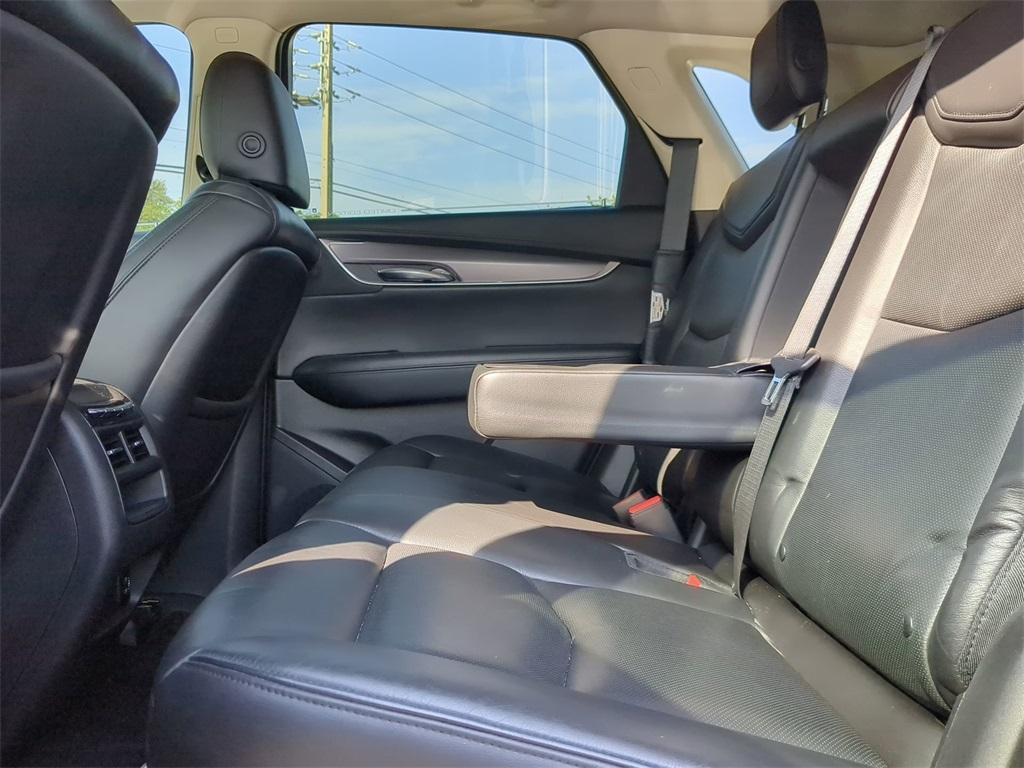 used 2017 Cadillac XT5 car, priced at $19,999