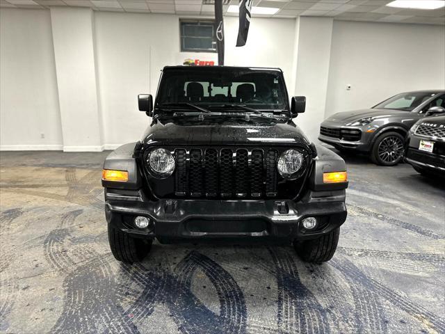 used 2020 Jeep Gladiator car, priced at $25,462