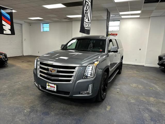 used 2019 Cadillac Escalade ESV car, priced at $42,348