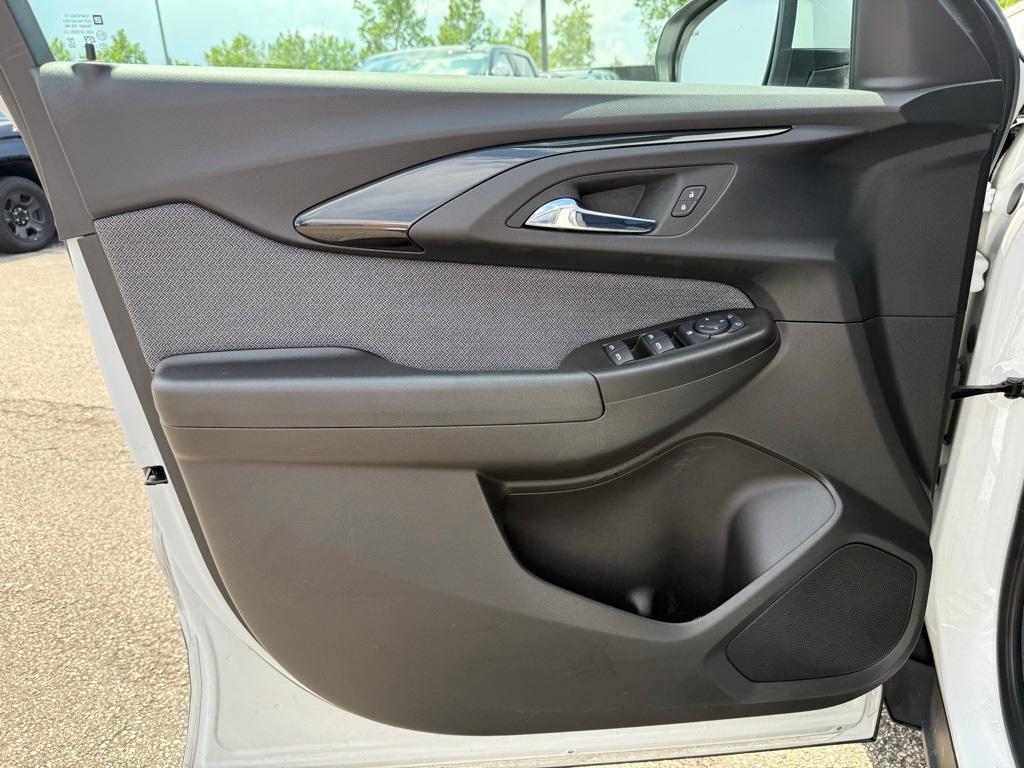 used 2022 Chevrolet TrailBlazer car, priced at $21,215