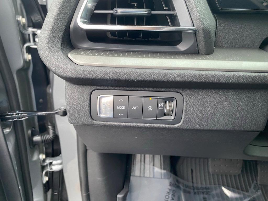 new 2025 Chevrolet Traverse car, priced at $46,060