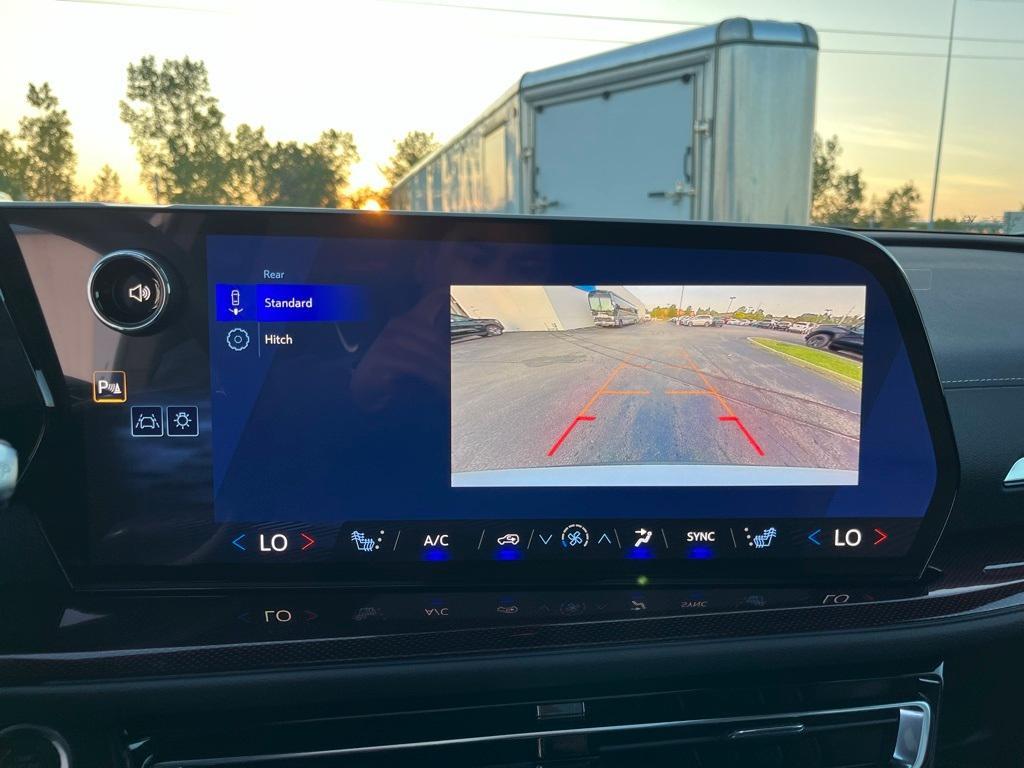 new 2026 Chevrolet Traverse car, priced at $54,285