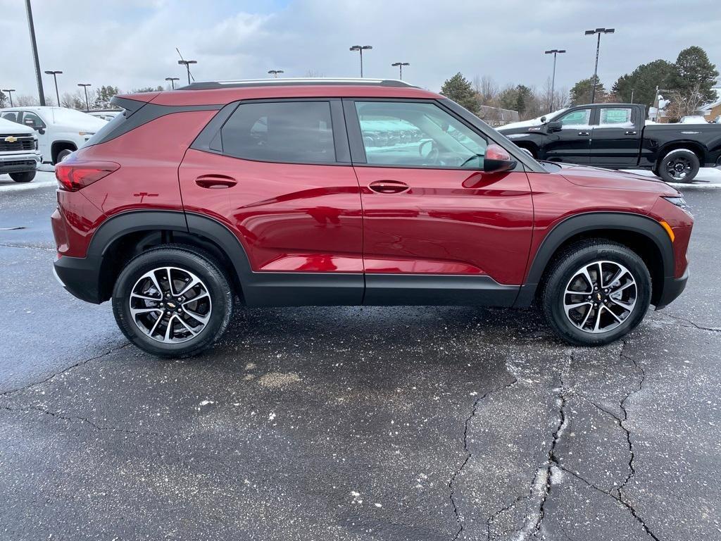 new 2025 Chevrolet TrailBlazer car, priced at $28,980