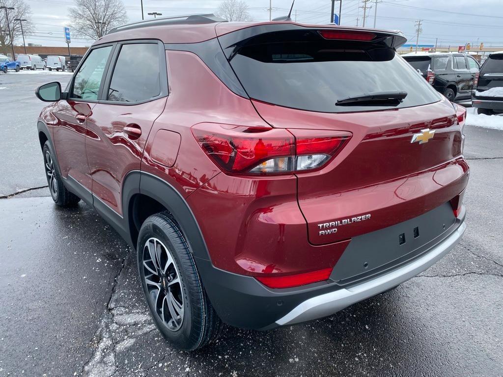 new 2025 Chevrolet TrailBlazer car, priced at $28,980