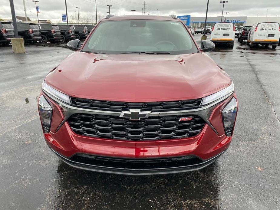 new 2025 Chevrolet Trax car, priced at $26,910