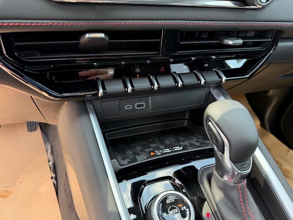new 2025 Chevrolet Colorado car, priced at $48,990