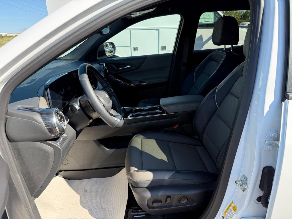 new 2025 Chevrolet Equinox car, priced at $34,785