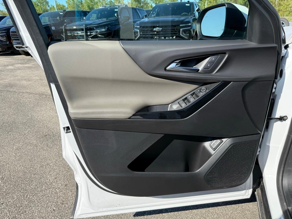 new 2025 Chevrolet Equinox car, priced at $34,785