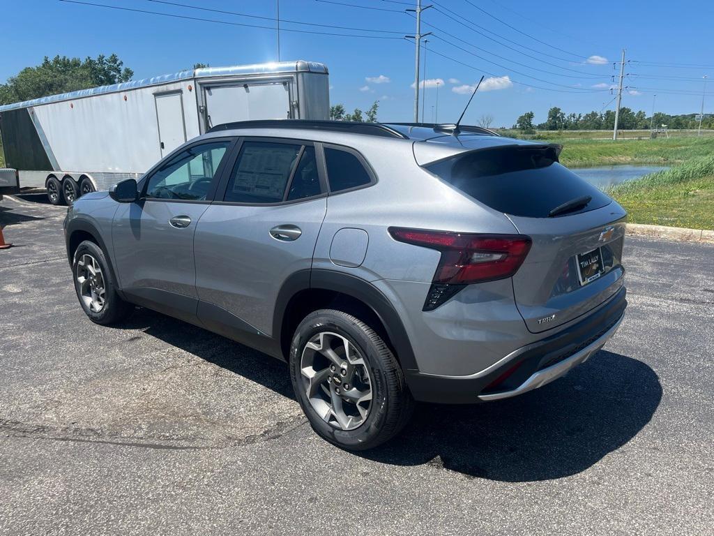 new 2025 Chevrolet Trax car, priced at $25,085