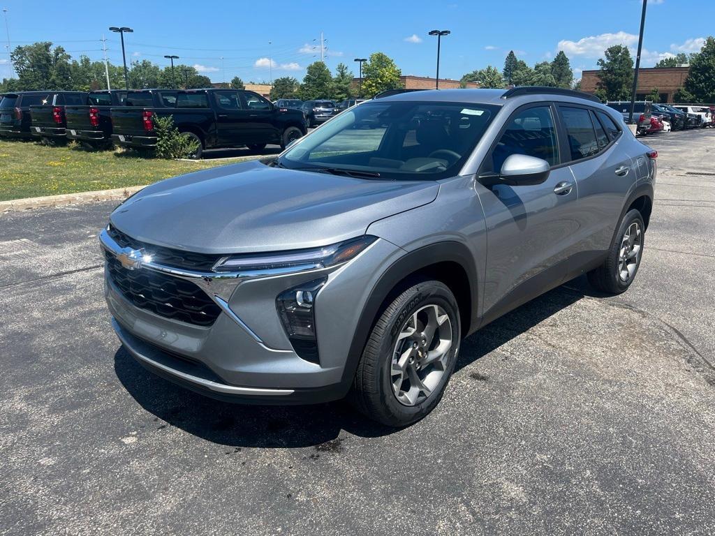 new 2025 Chevrolet Trax car, priced at $25,085