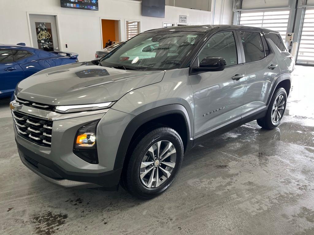 new 2025 Chevrolet Equinox car, priced at $29,365