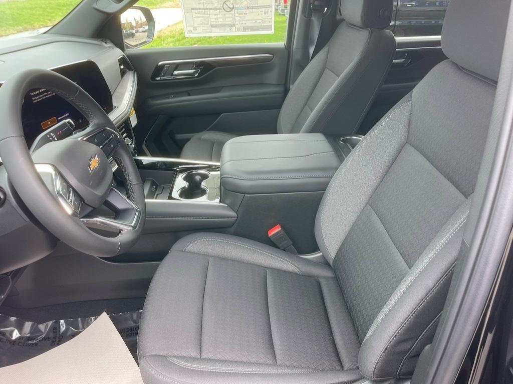 new 2025 Chevrolet Suburban car, priced at $63,995