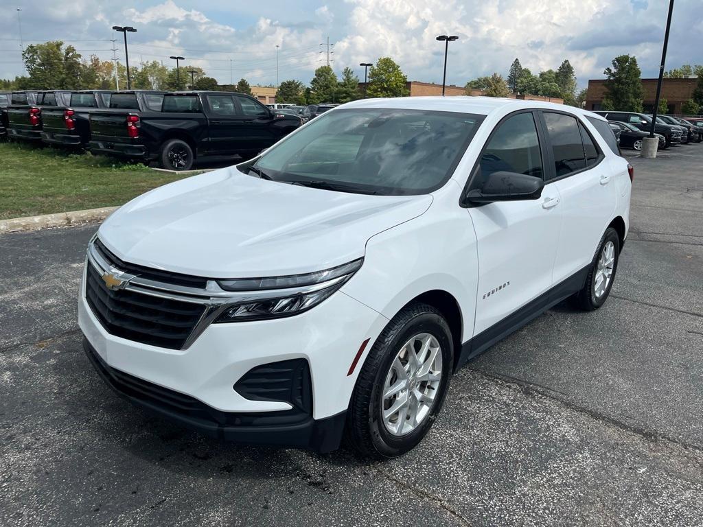 used 2024 Chevrolet Equinox car, priced at $19,789