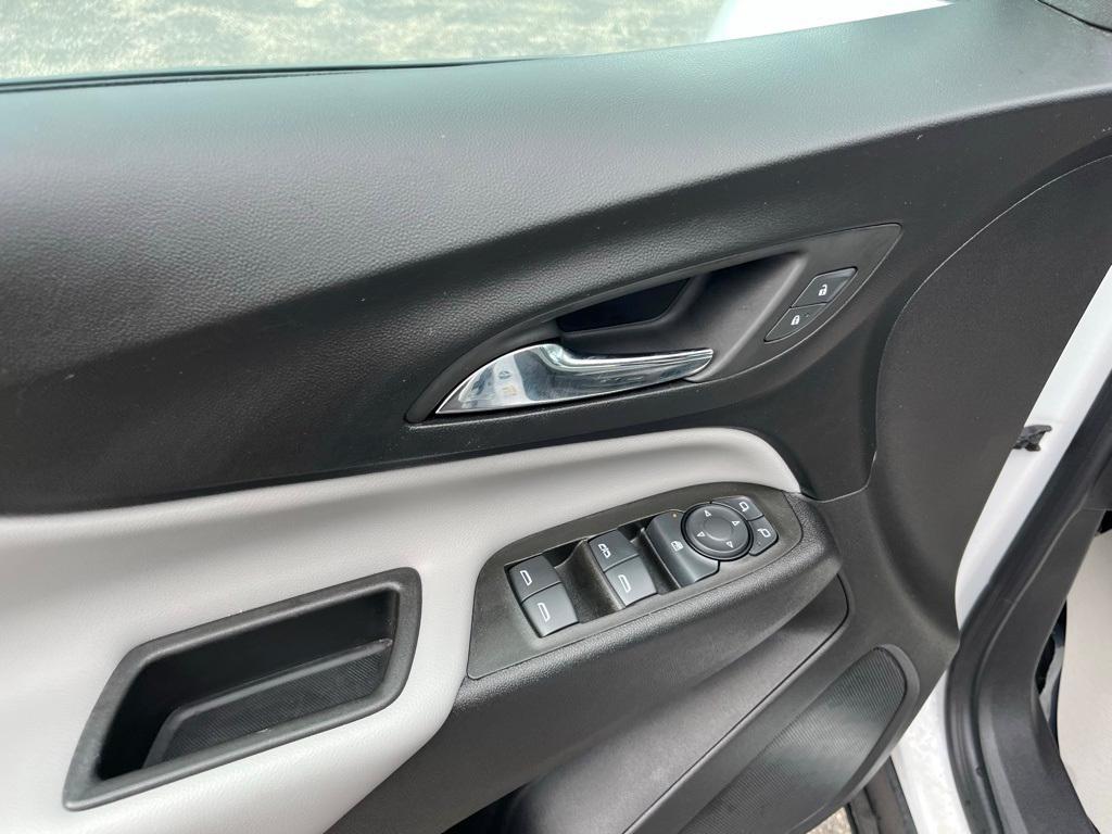 used 2024 Chevrolet Equinox car, priced at $19,789