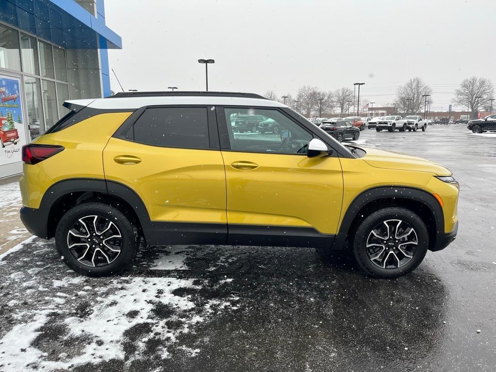 new 2025 Chevrolet TrailBlazer car, priced at $32,999