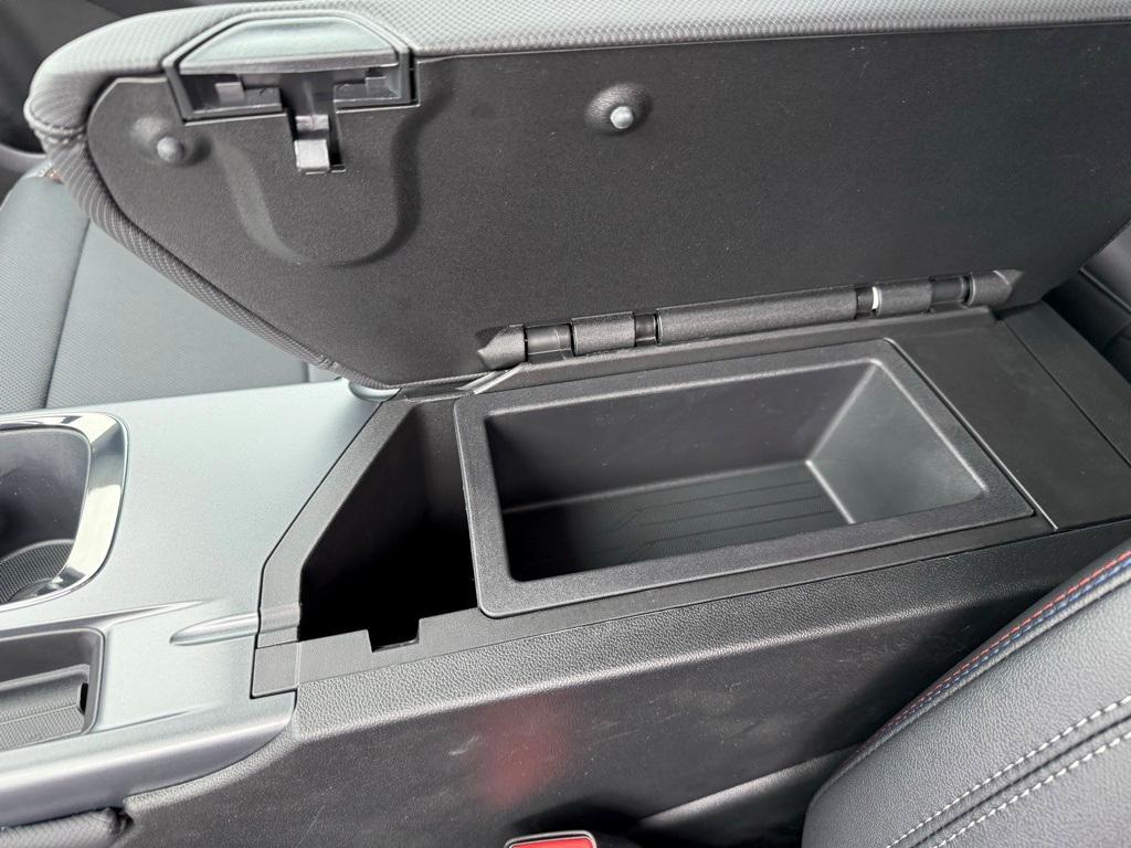 new 2025 Chevrolet Equinox EV car, priced at $44,015
